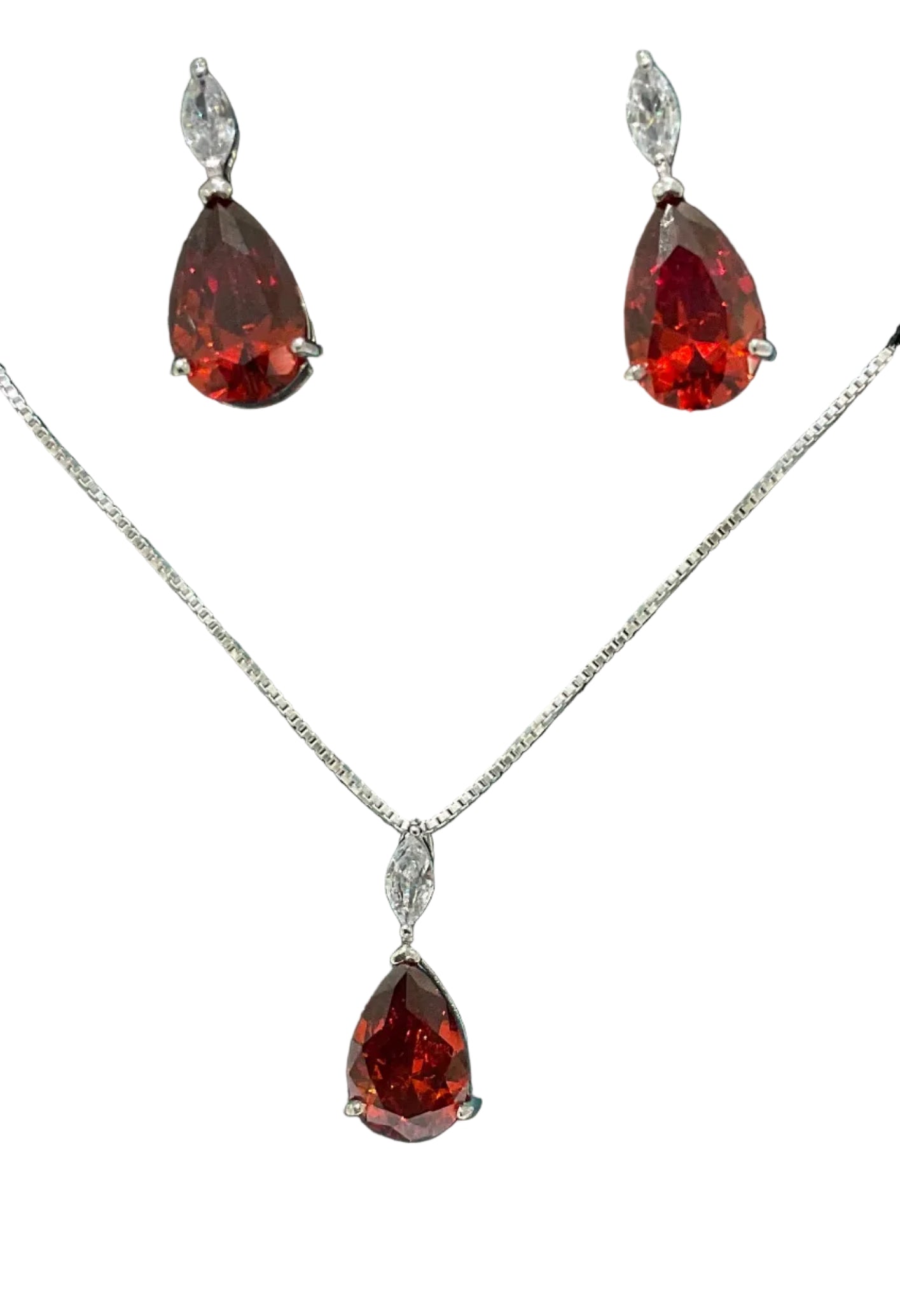 Juego de Arete y Dije de Plata Gota