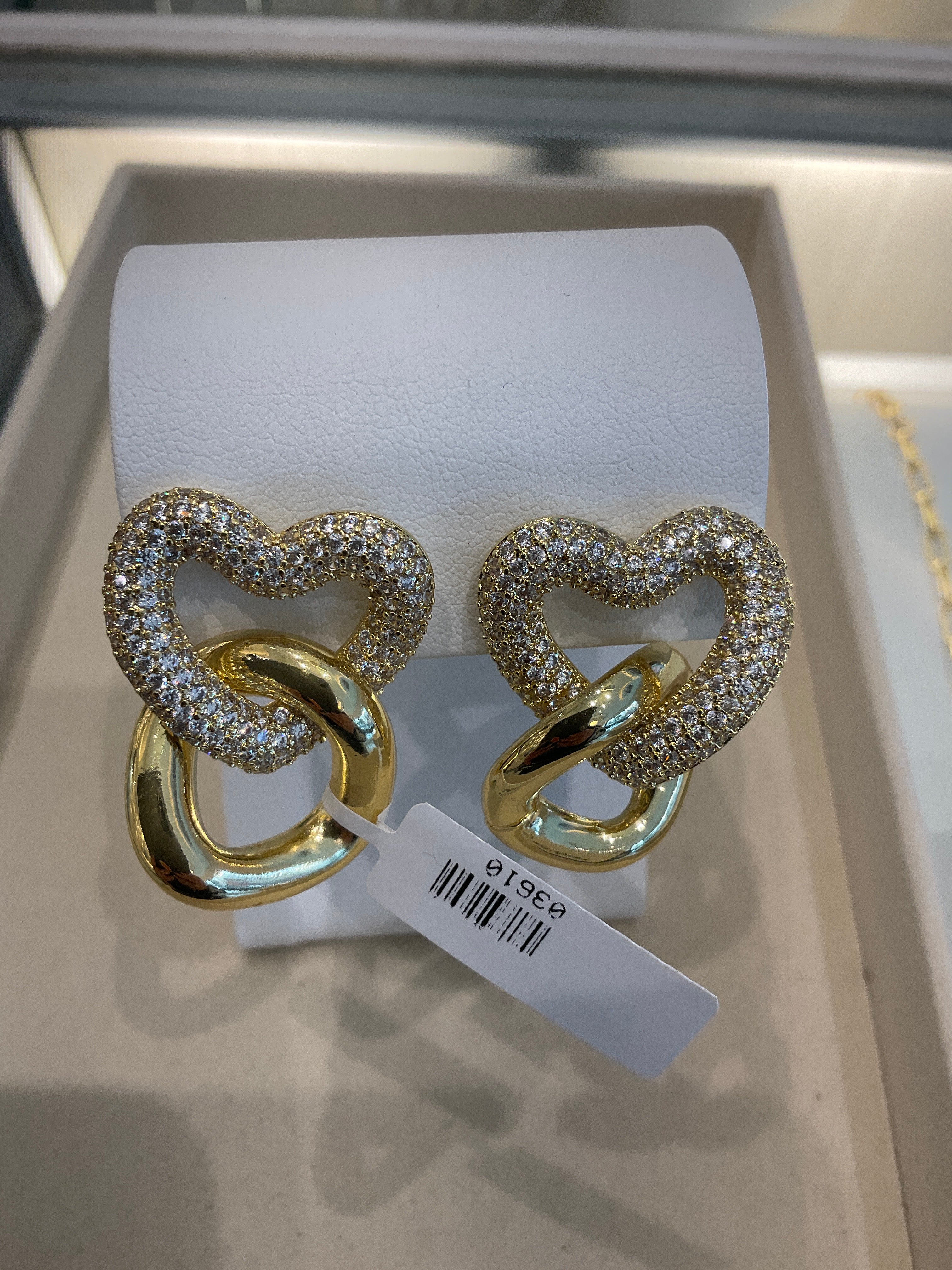 ARETE CZ HEART