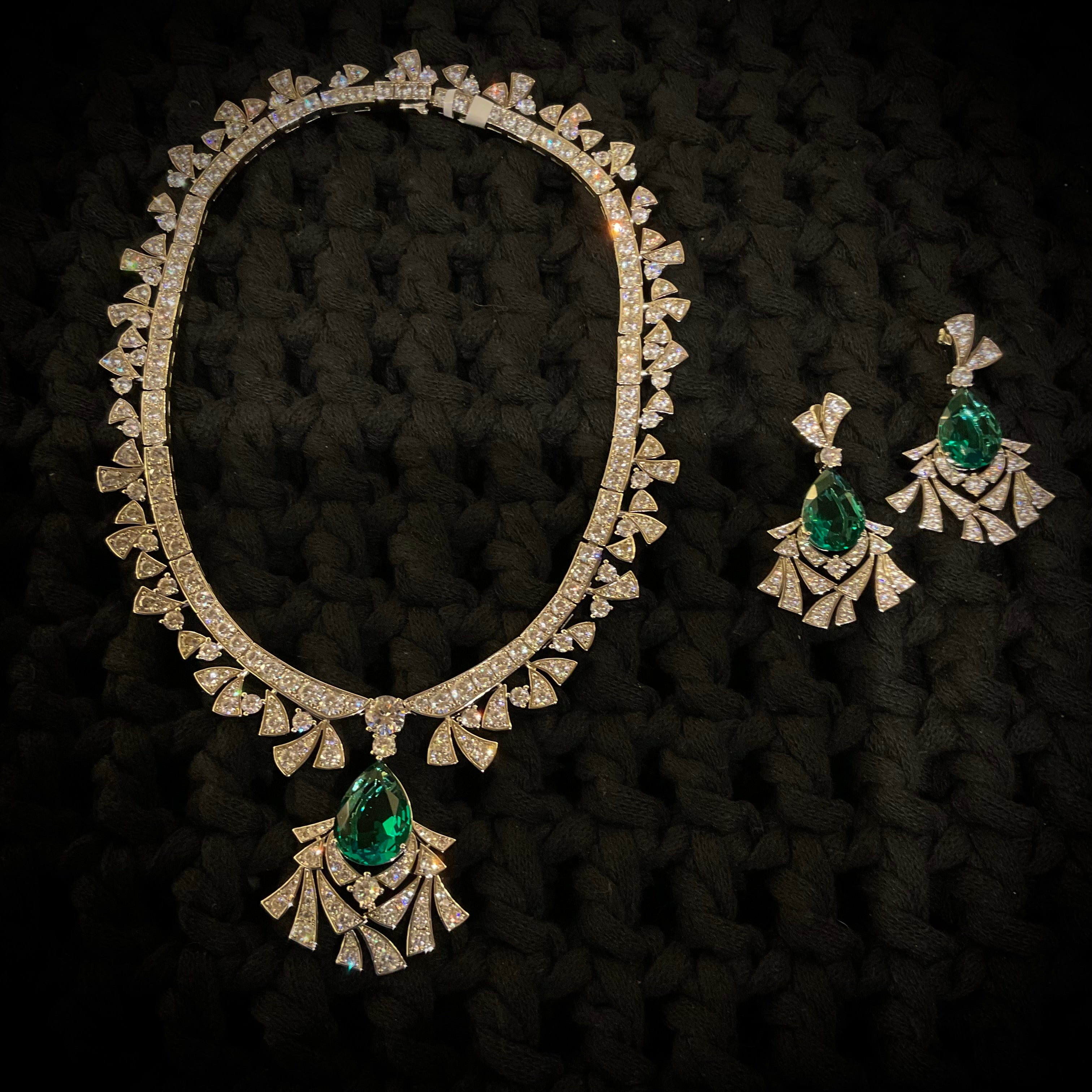 Juego de Aretes y Collar Rodio Verde 1