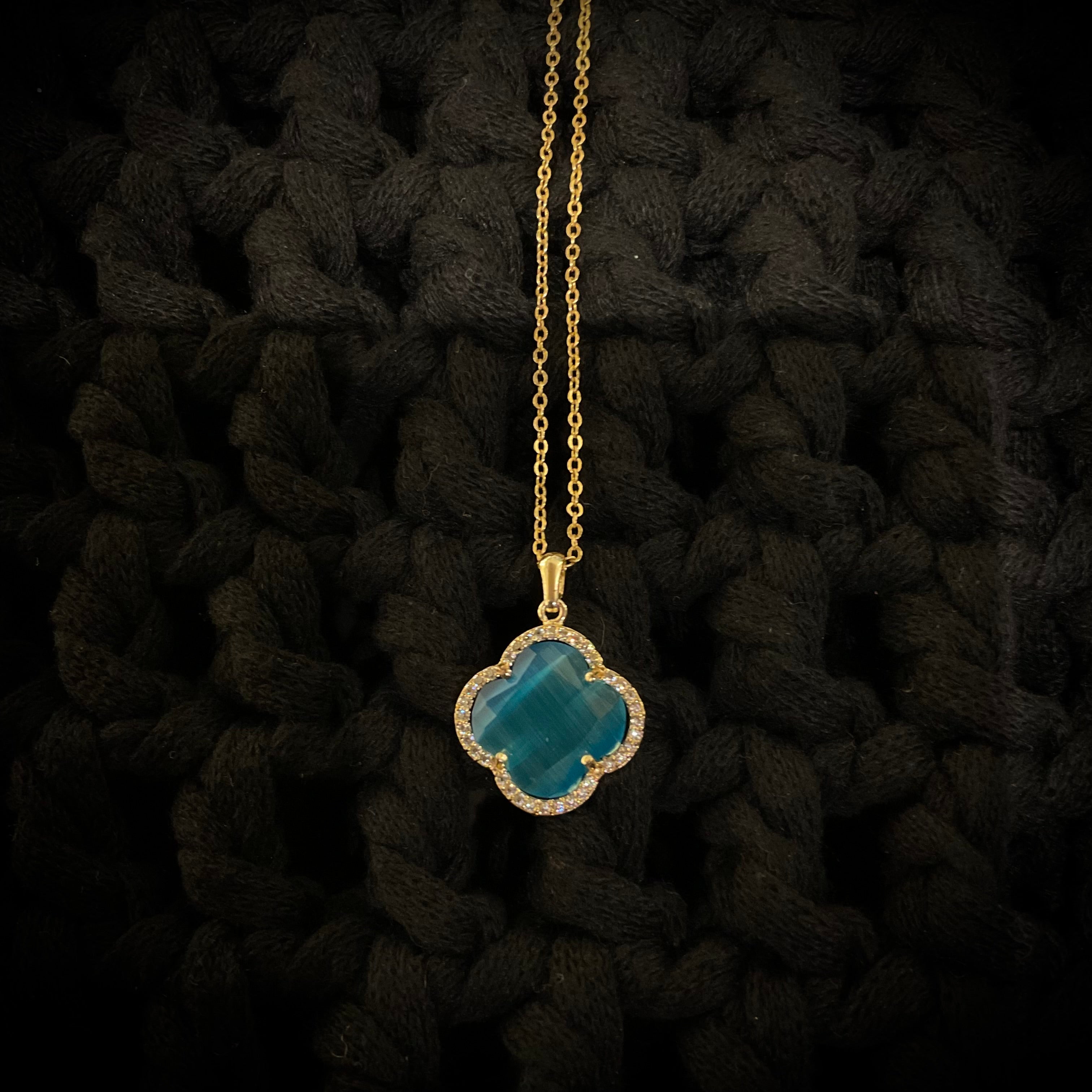 Dijes Chapa Oro Azul 4