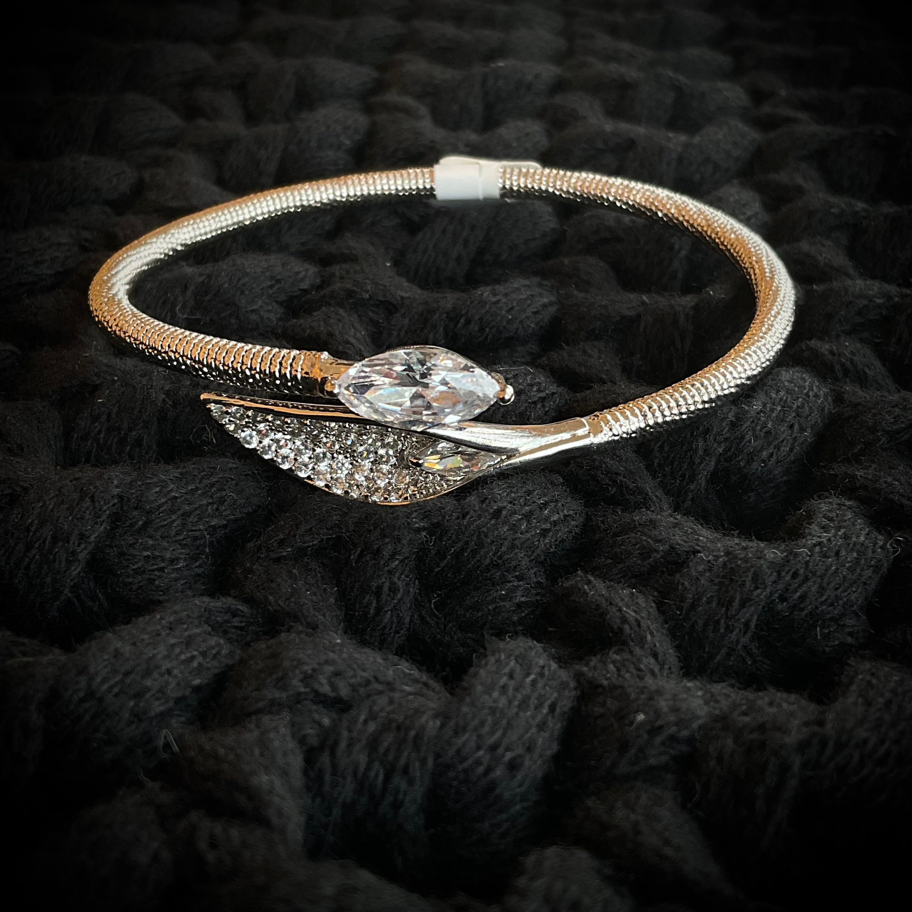 Bangle Rodio Cristalino 8