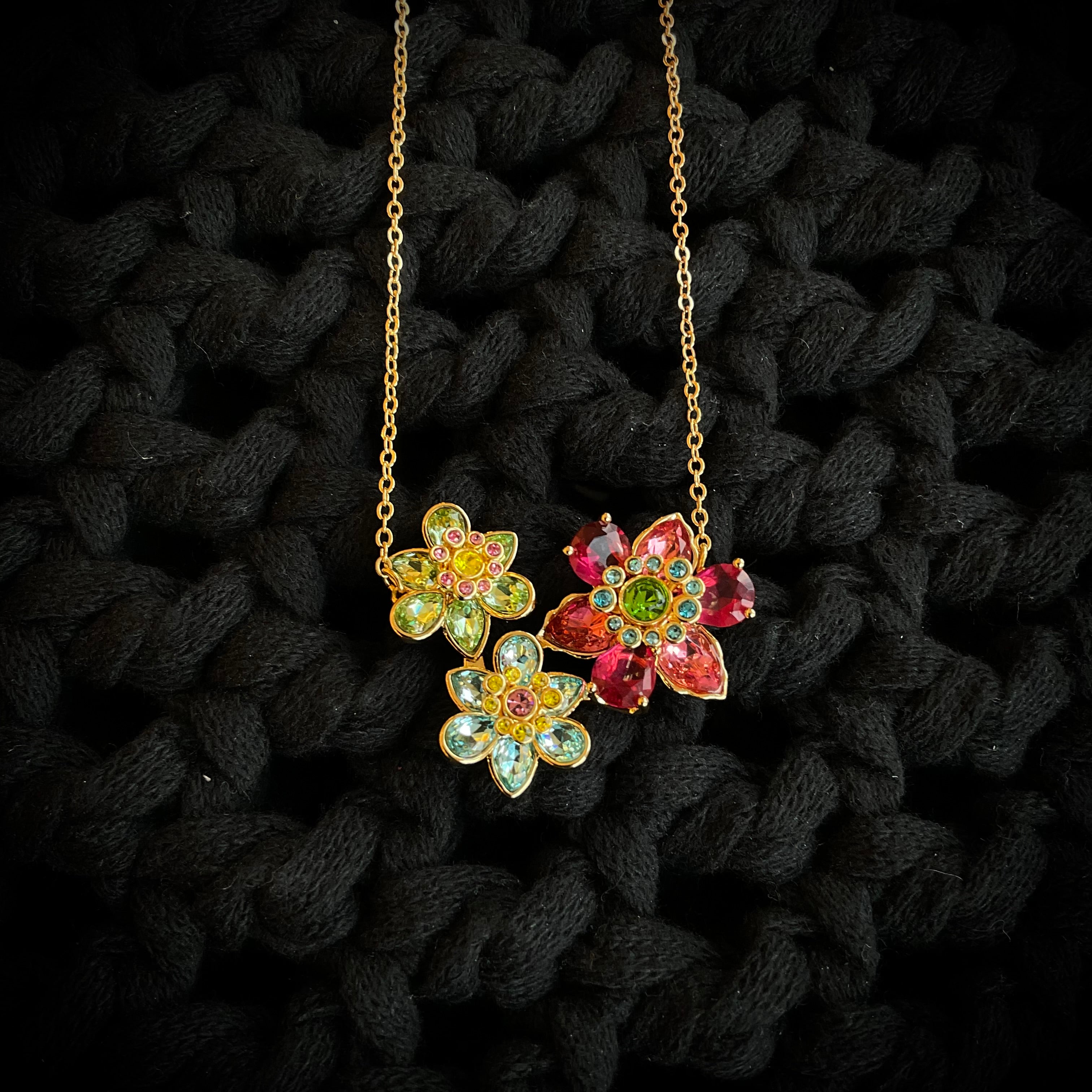Collar Chapa Oro Multicolor