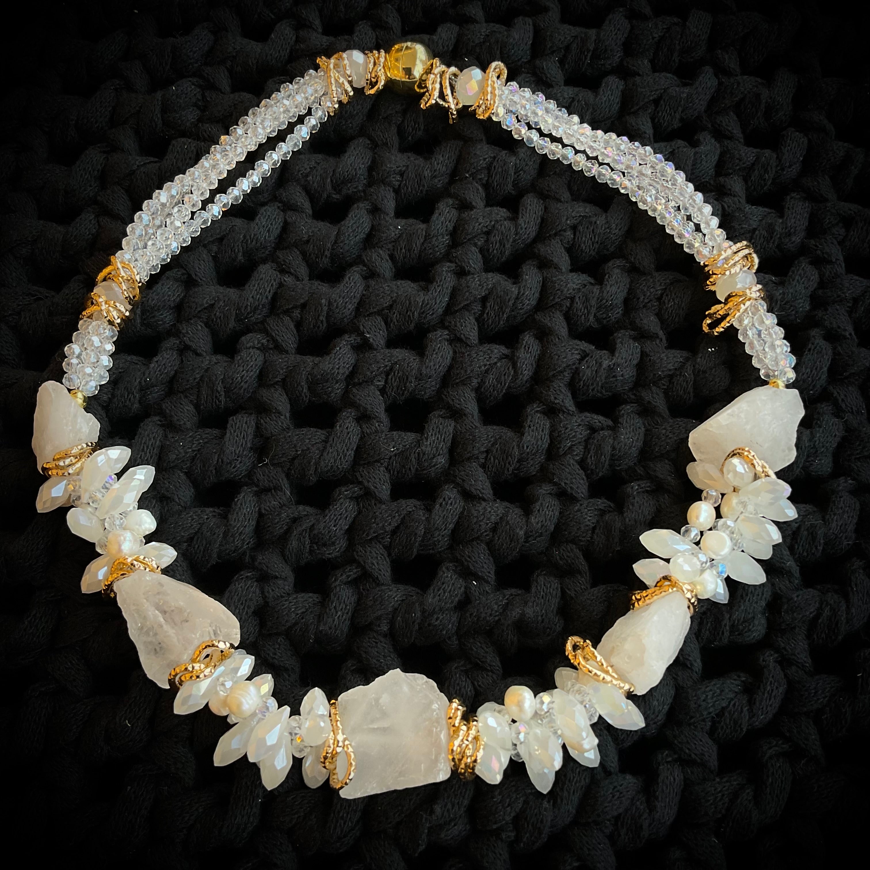 Collar Cuarzos Grandes con Cristales