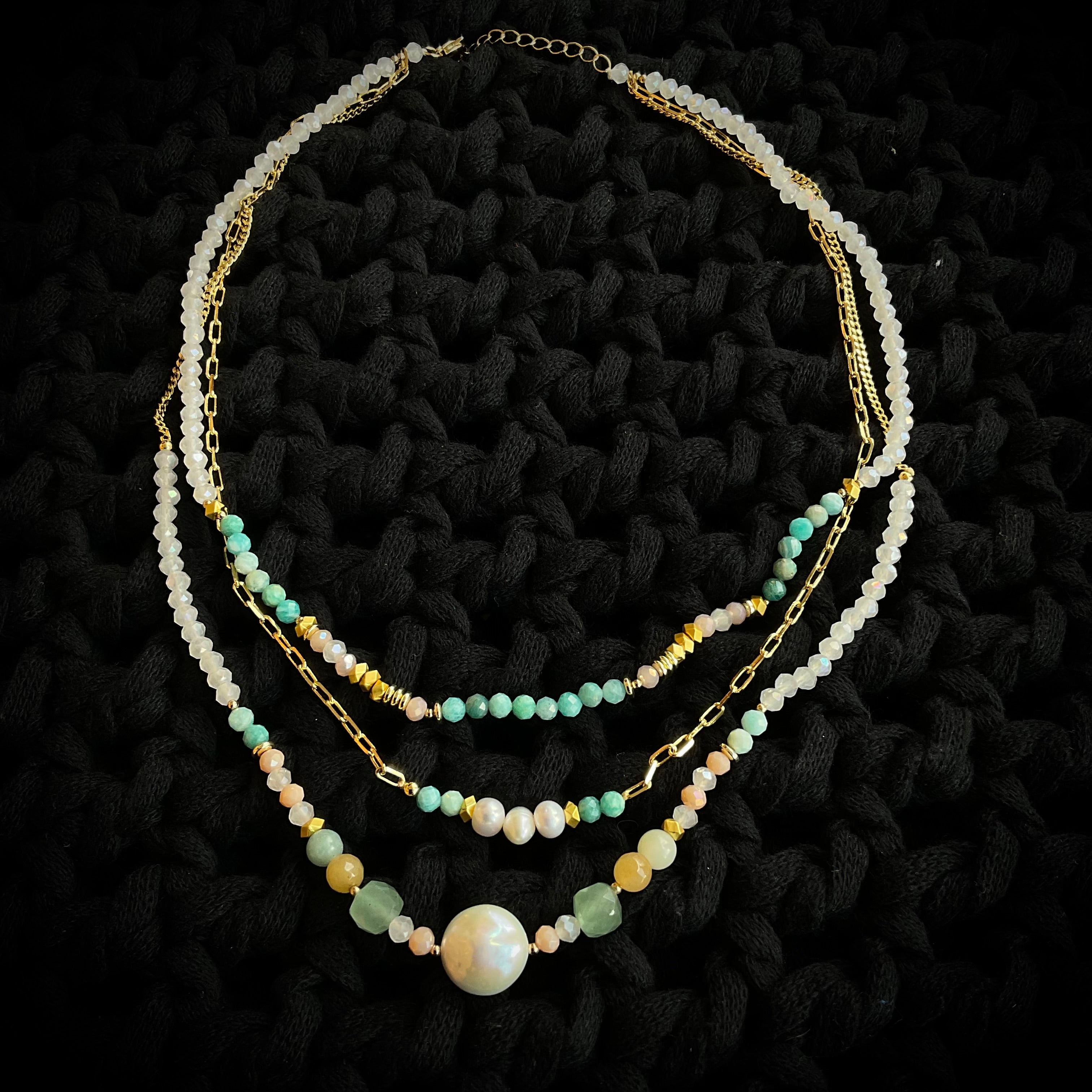 Collar Multicolor con Cristales y Perlas