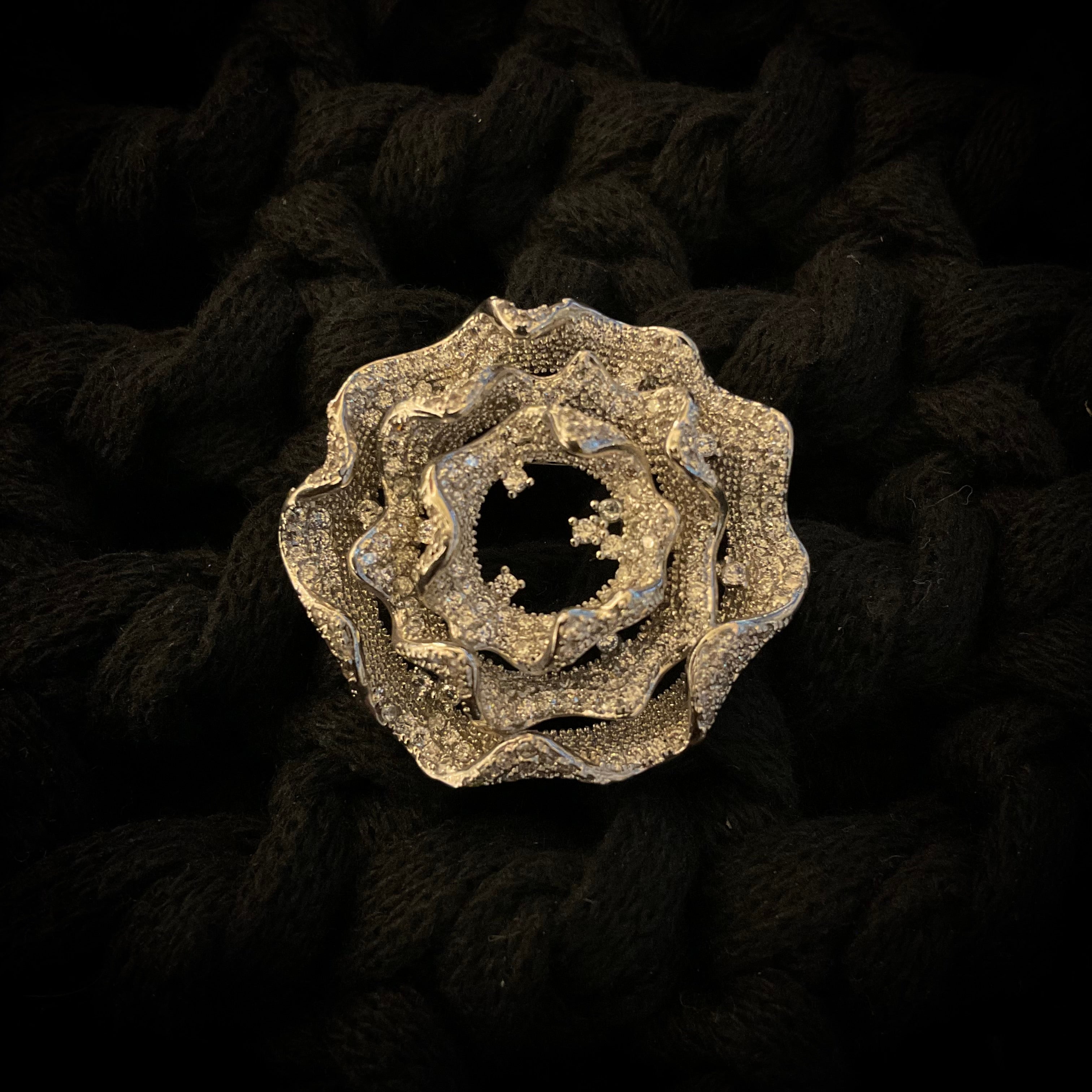 Broche Flor Zirconias Cristalinas