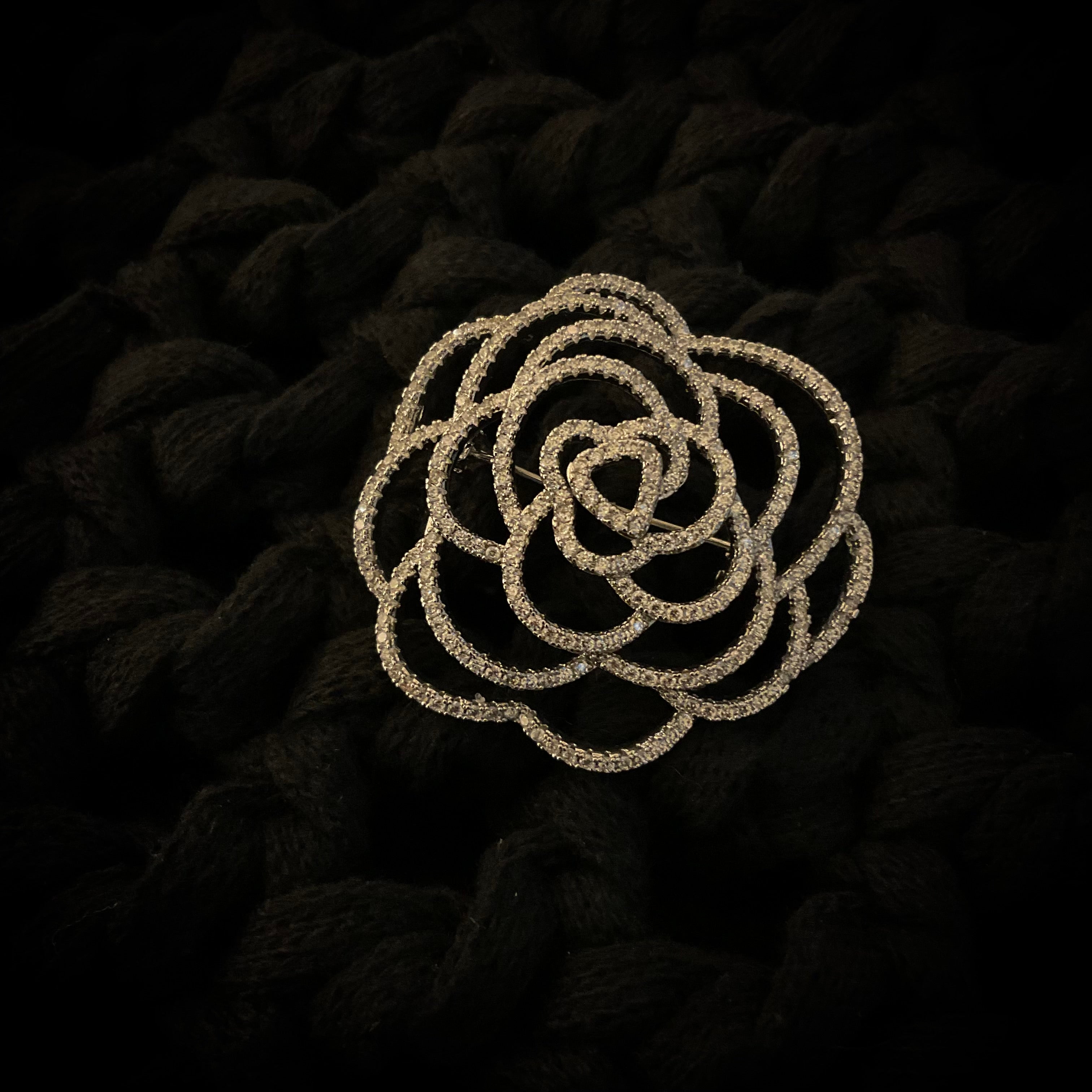 Broche Rodio Flor Zirconias Cristalinas