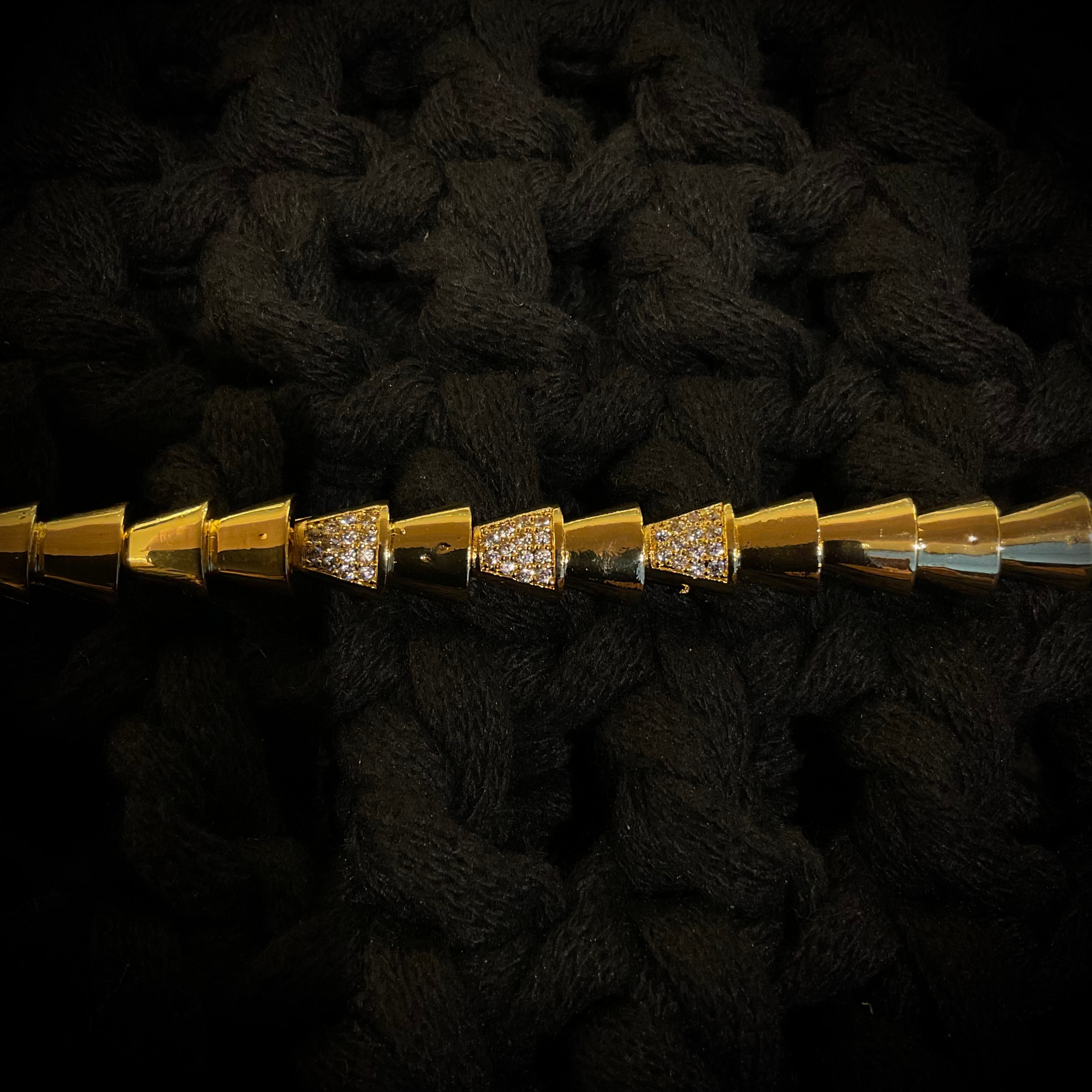 Pulsera Chapa de Oro Cristalino 5