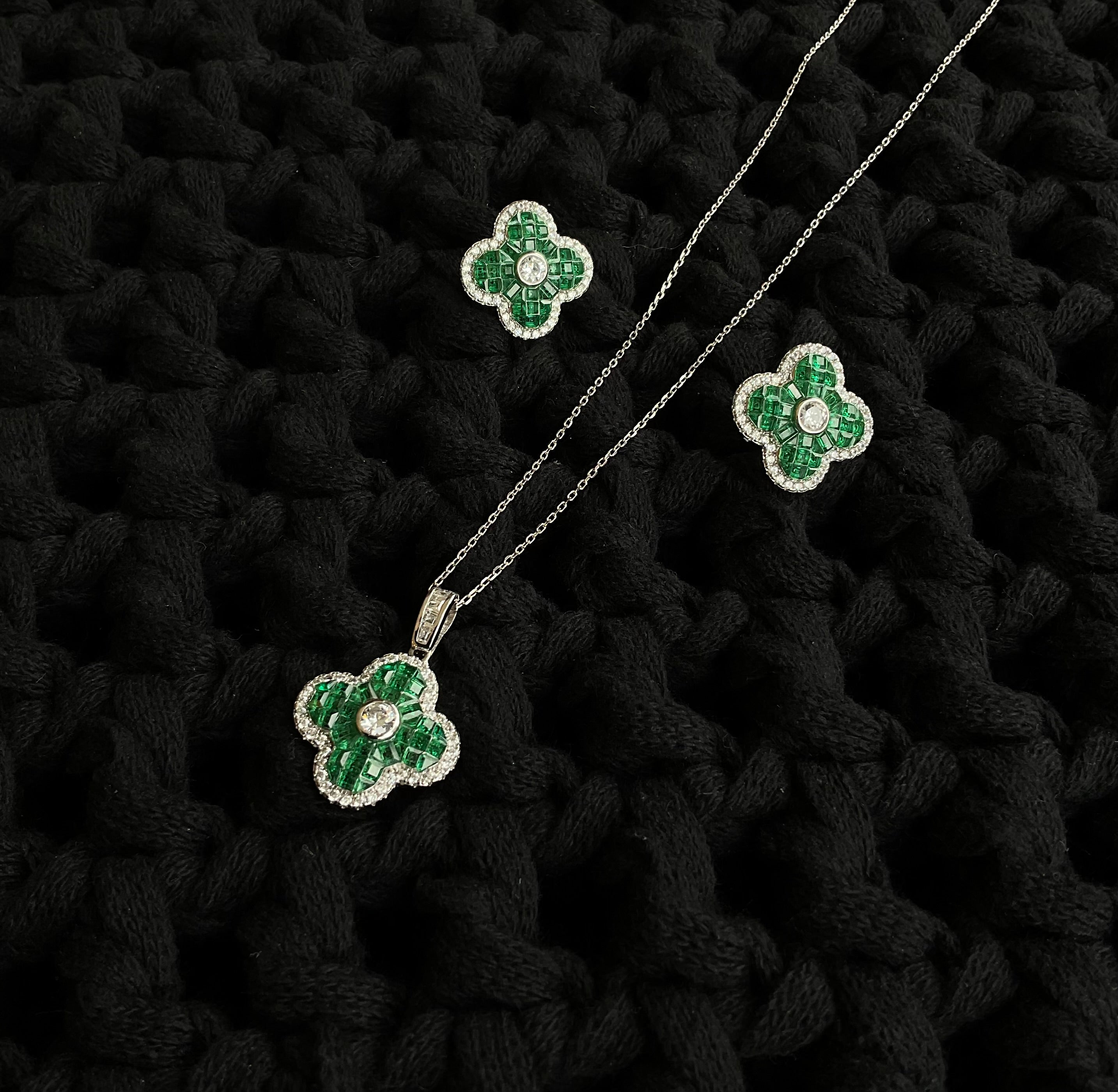 Juego de Aretes y Collar Plata Plateada Esmeralda