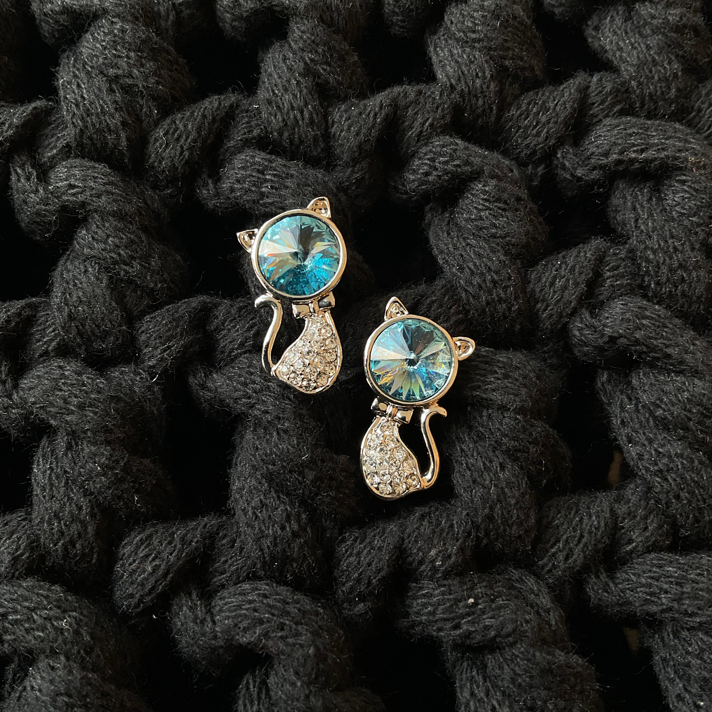 Aretes Rodio Gato Azul