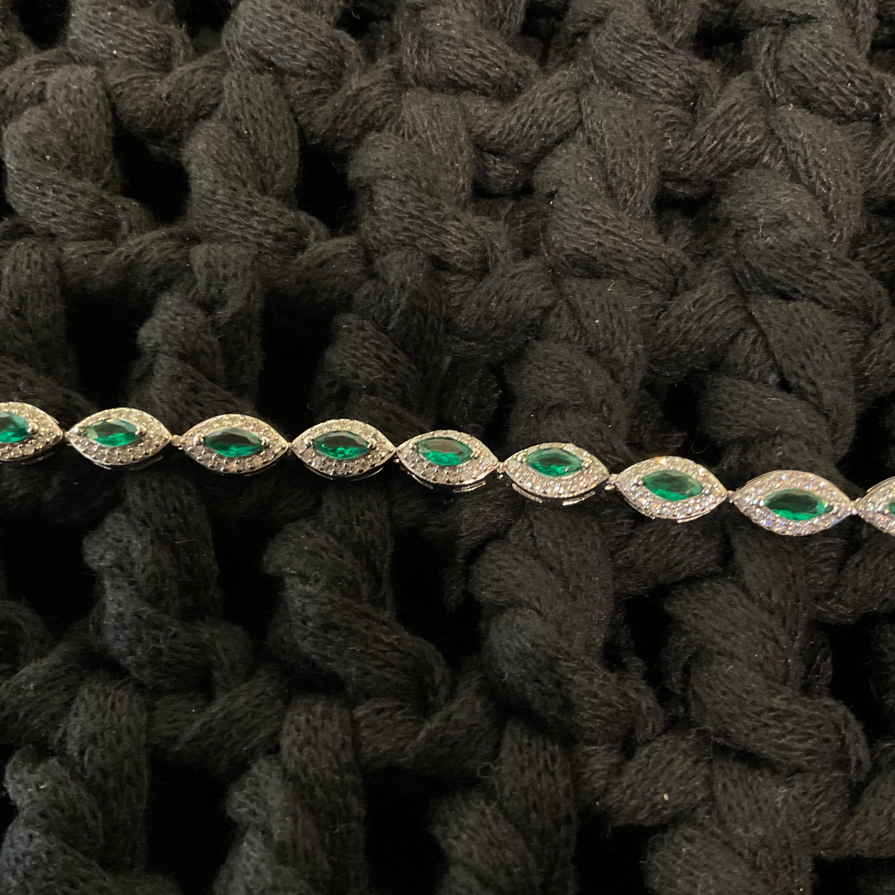 Pulsera de Plata en Gota Verde