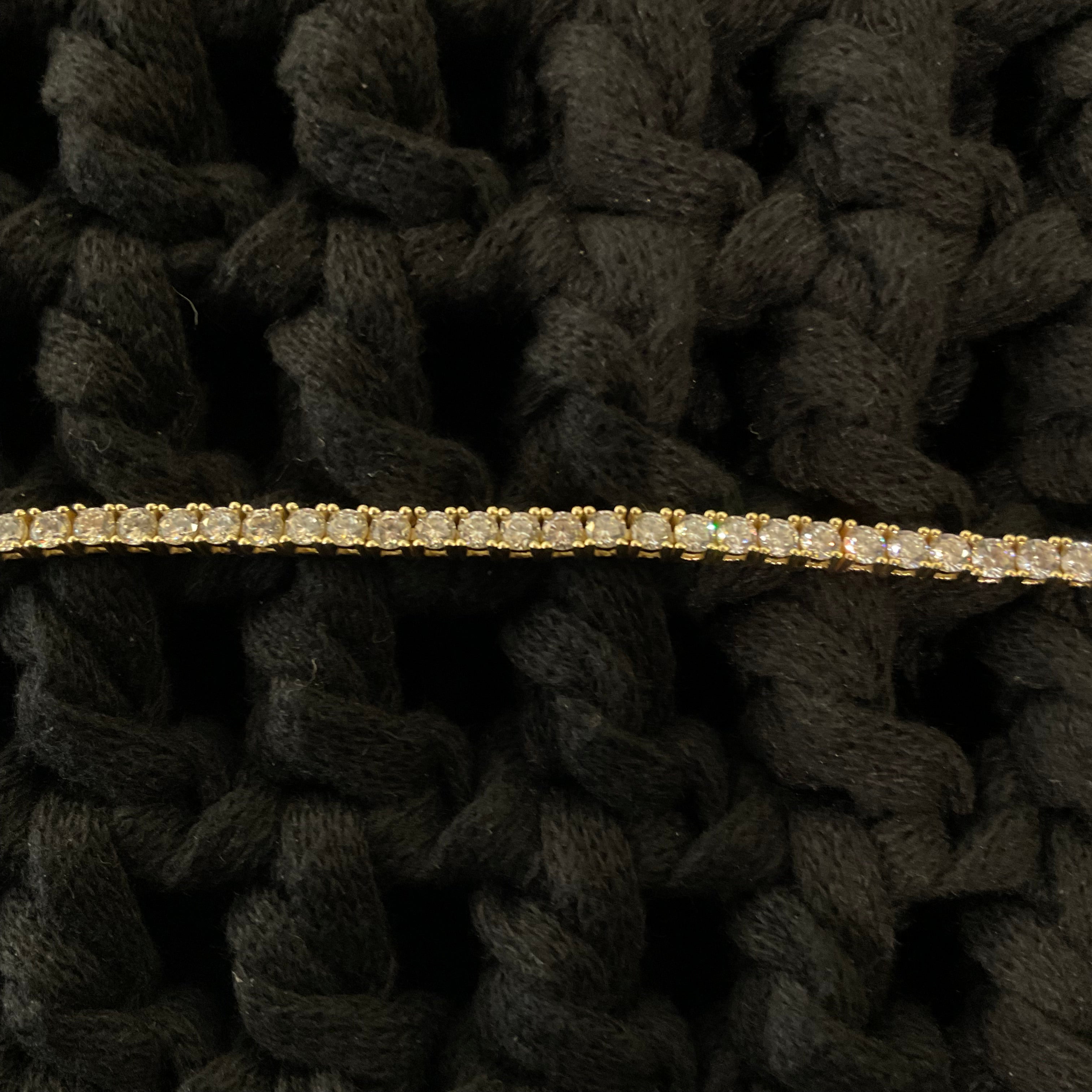 Round Tennis Bracelet - Golden