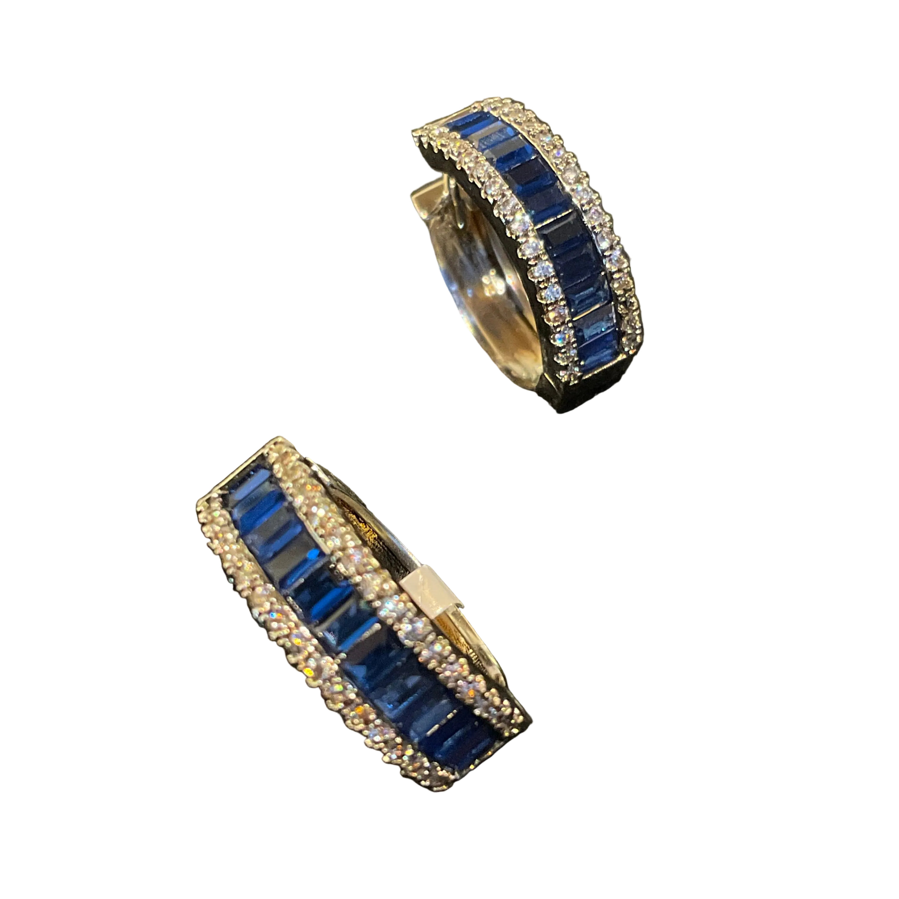 Huggie Zirconia