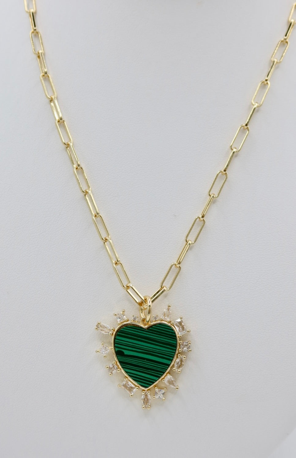 COLLAR NATURAL STONE CZ HEART
