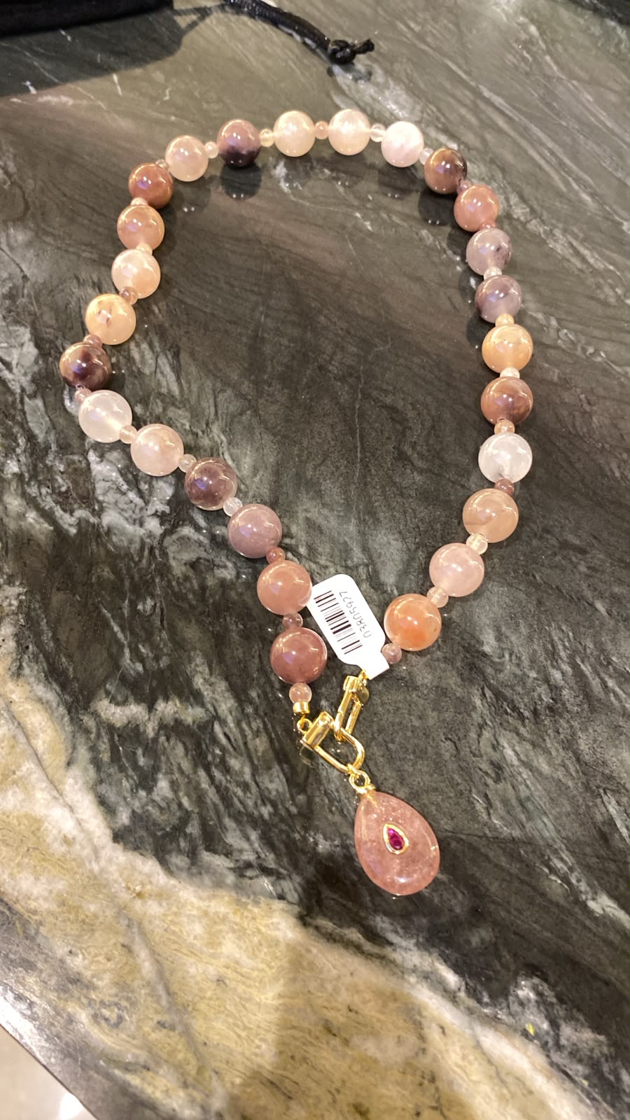 Collar Turmalina Redondo con Charm de Cuarzo Rosa